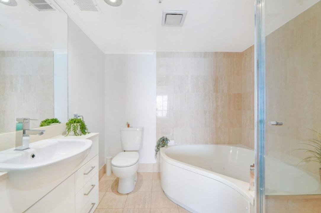 2nd Avenue - Hosted By Burleigh Letting * Gold Coast